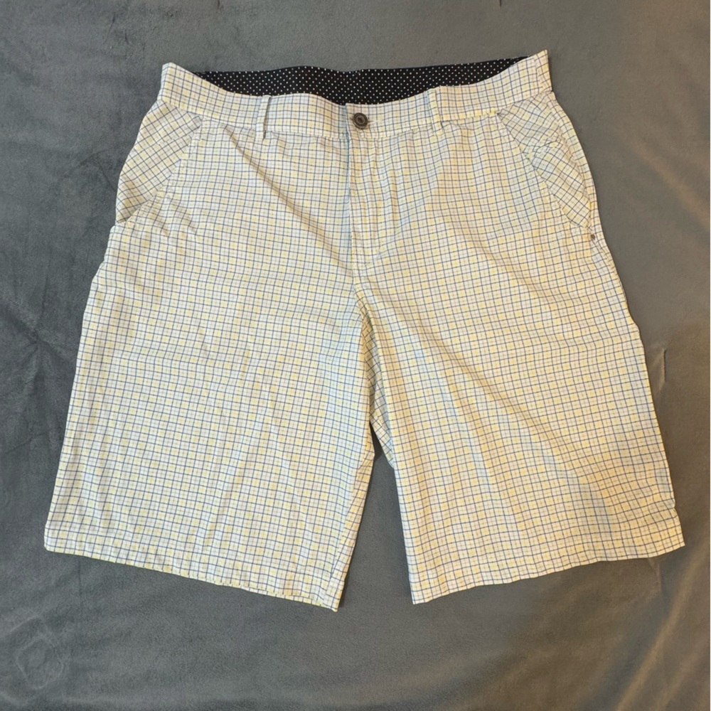 Lululemon Kahuna Shorts

#1073